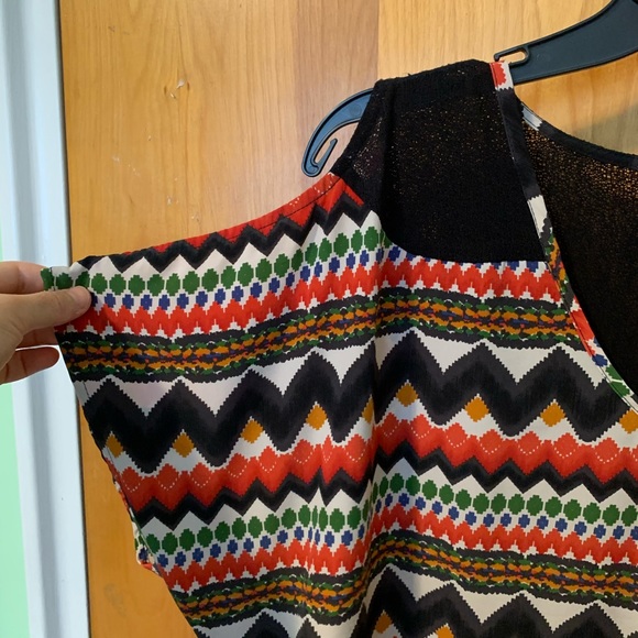 Multicolored Patterned Cold Shoulder Top - Picture 6 of 8